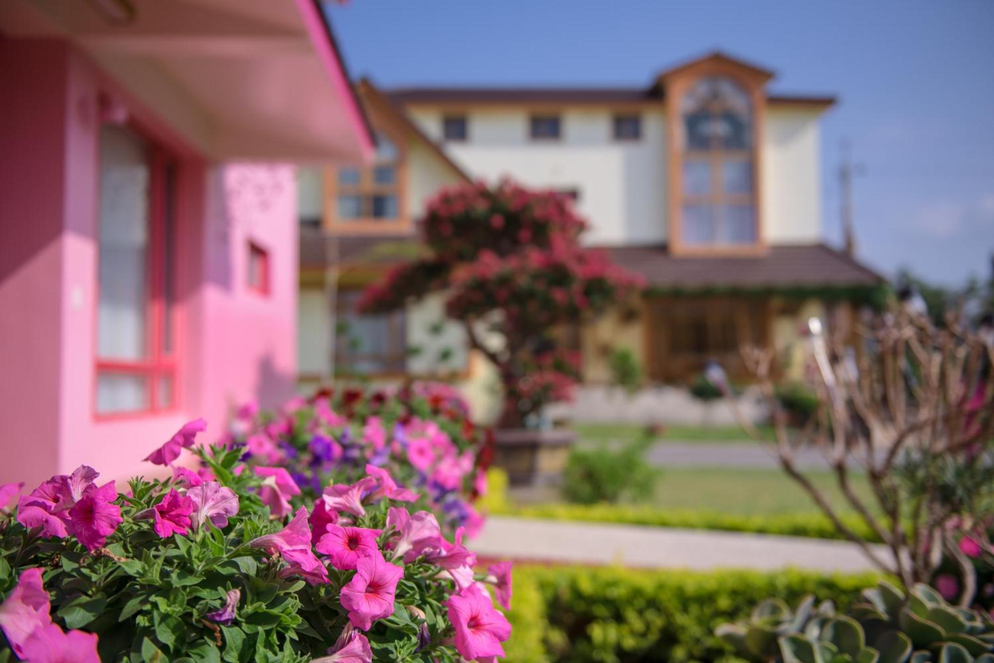Xinfu Traveler Inn Taiping  Esterno foto