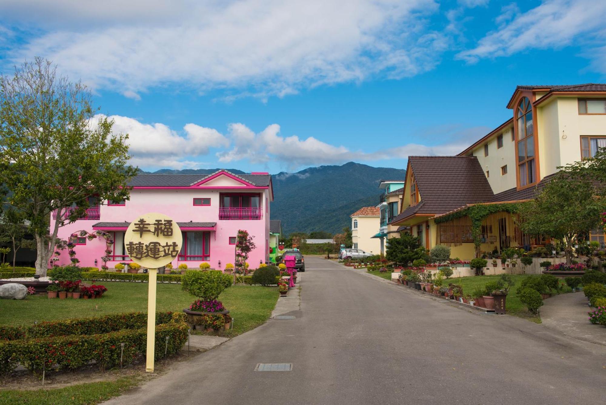 Xinfu Traveler Inn Taiping  Esterno foto