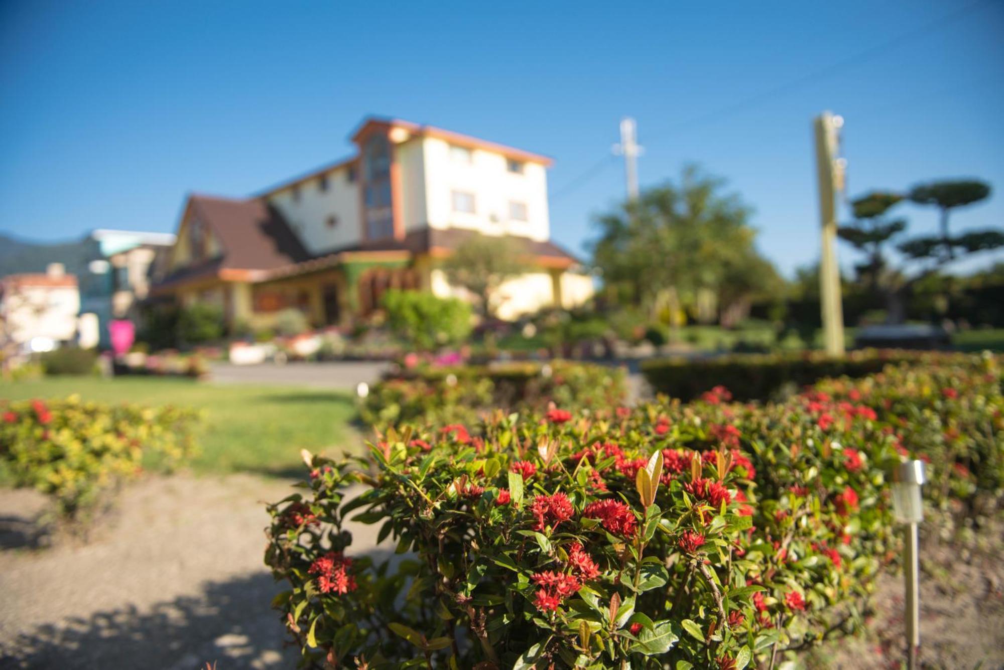 Xinfu Traveler Inn Taiping  Esterno foto
